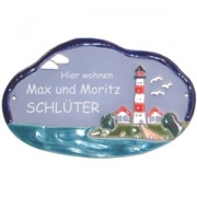 Keramikschild 22cm x 14cm mit Gravur - Motiv: Westerhever Leuchtturm    Dieses  T�rschild  wird von der  SH-Keramikmanufaktur  (Neum�nster, SH) in Handarbeit gefertigt und glasiert. Das Material ist wetterfest und das  Schild  ist f�r innen und au�en geeign...