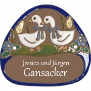 Keramikschild - Zwei G�nse auf einer Wiese mit Gravur |