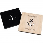 Untersetzer mit Anker-Ausschnitt und Gravur