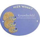 Keramikschild 16,0 x 12,5 cm Igelfamilie HIER WOHNT hellblau