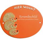Keramikschild 16,0 x 12,5 cm Igelfamilie HIER WOHNT terracotta